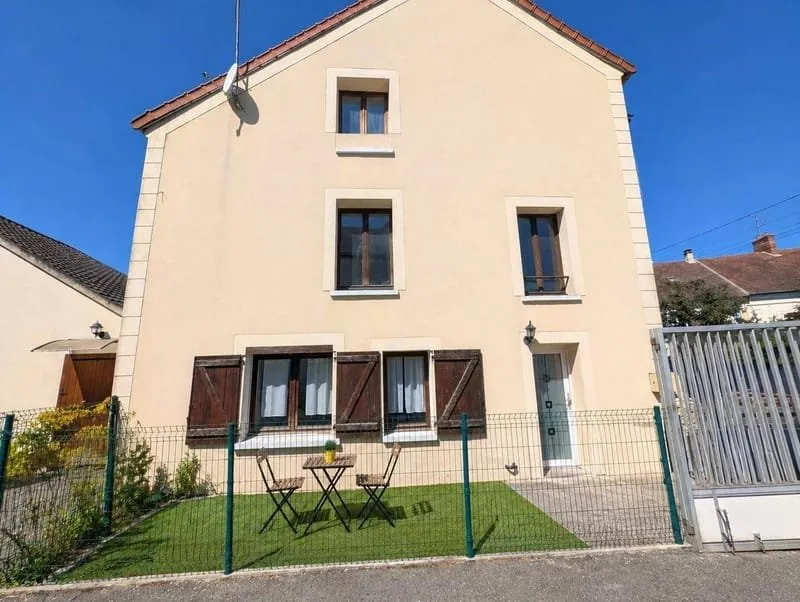 Photo 1