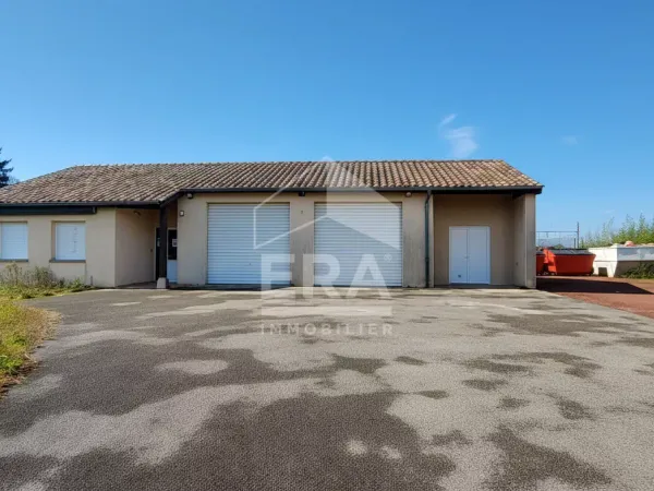 Local commercial 5 pièces 219 m²