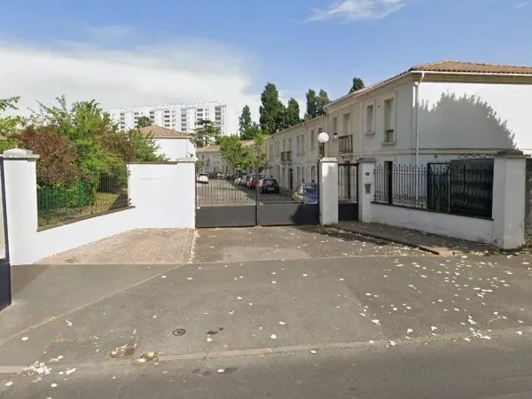 Parking/box 15 m²