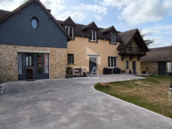 Maison 8 pièces 218 m²
