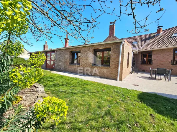 Maison 9 pièces 240 m²