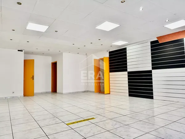 Local commercial 65 m²