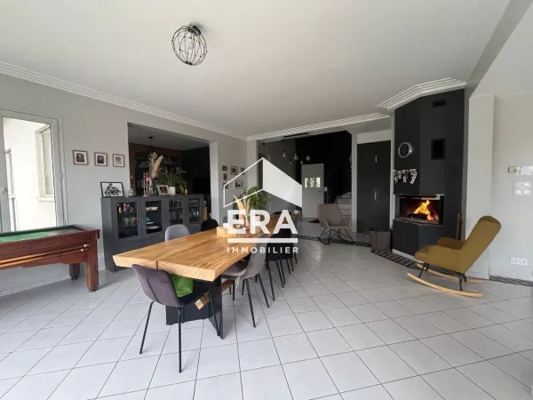Maison 10 pièces 250 m²