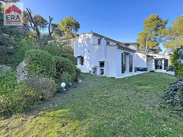 Maison 6 pièces 140 m²