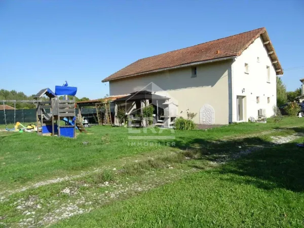 Maison 6 pièces 235 m²