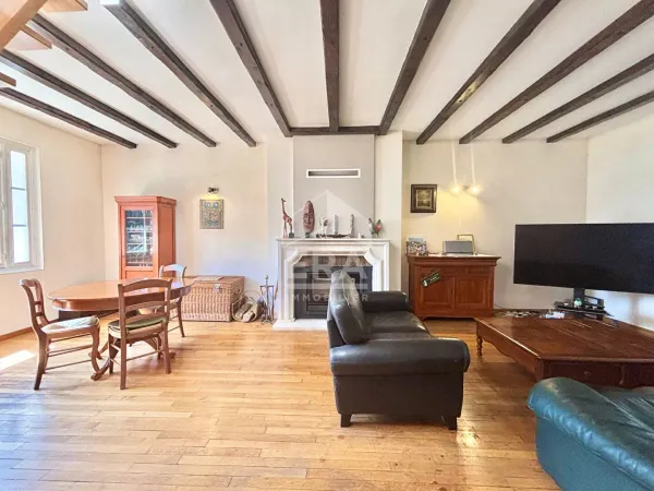 Maison 8 pièces 202 m²
