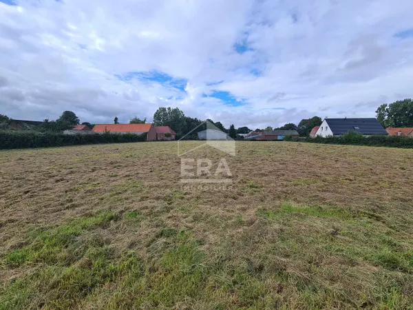 Terrain 2228 m²