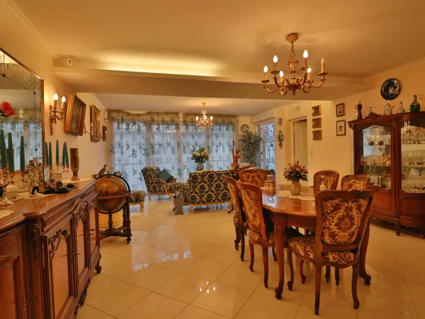 Appartement 6 pièces 178 m²