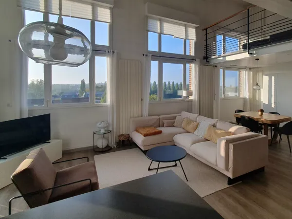 Appartement 6 pièces 145 m²