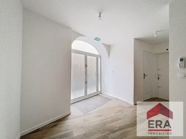 Local commercial 2 pièces 29 m²