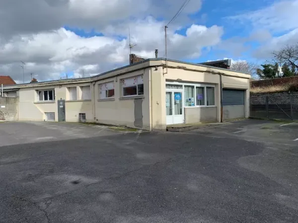 Bureaux 4 pièces 220 m²