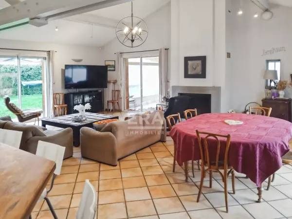 Maison 6 pièces 200 m²