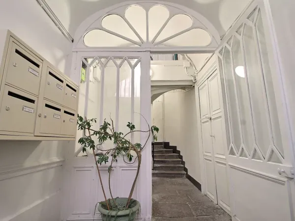 Appartement 9 pièces 169 m²
