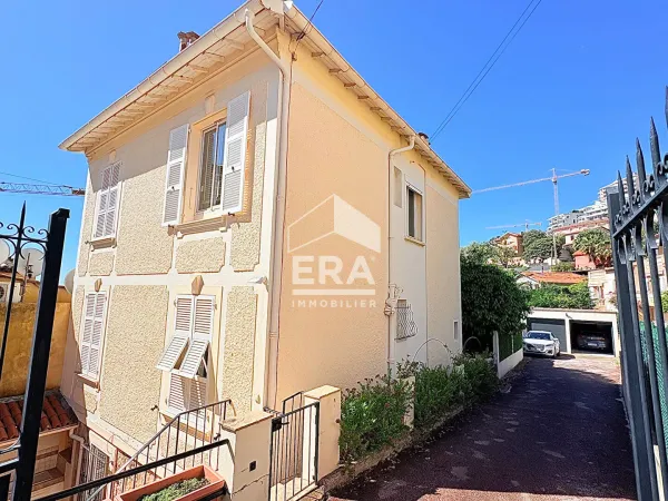 Villa 7 pièces 180 m²