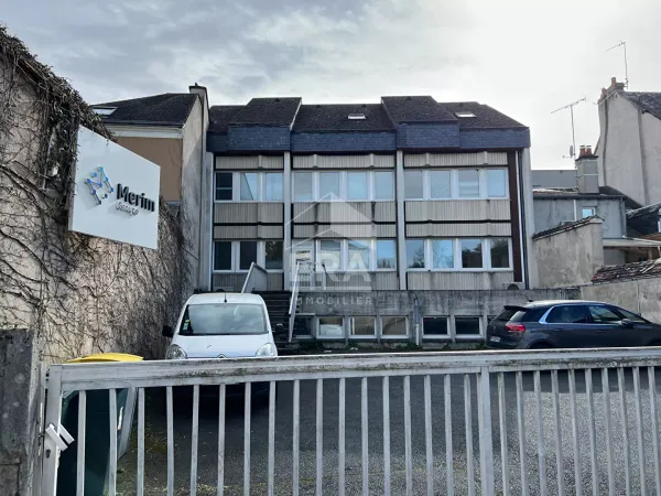 Local commercial 530 m²