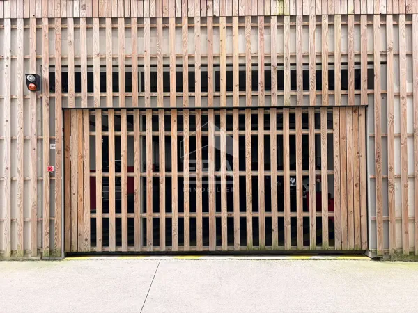 Parking 14 m²