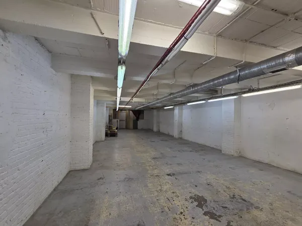 Local d'activité 115 m²