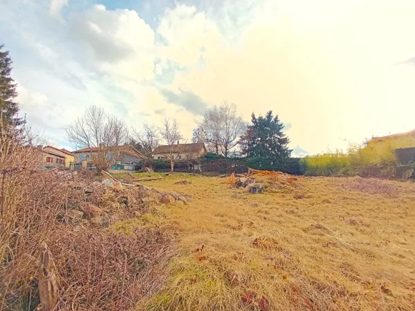 Terrain 1069 m²