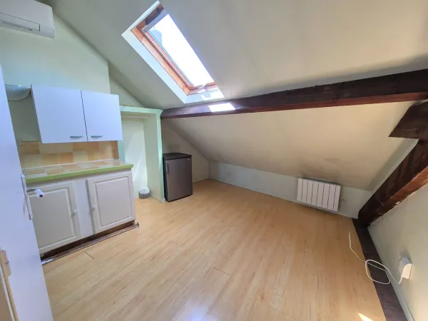 Studio 1 pièce 12 m²