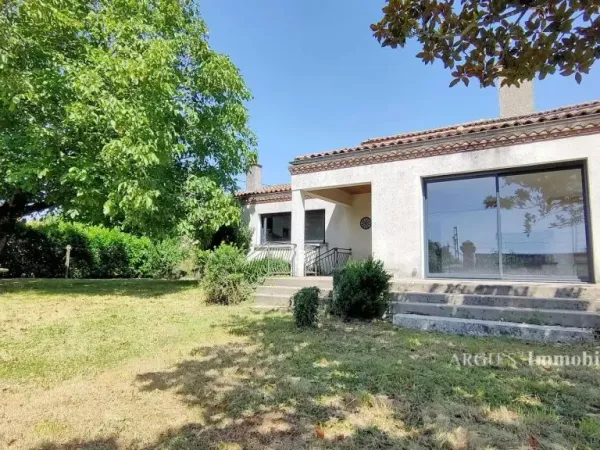 Maison 5 pièces 260 m²