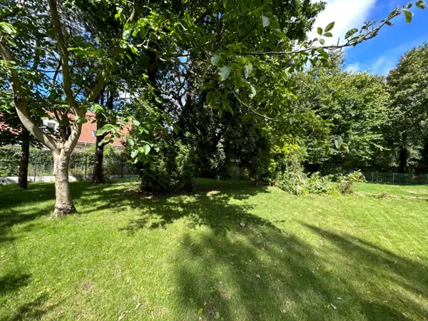 Terrain 1000 m²