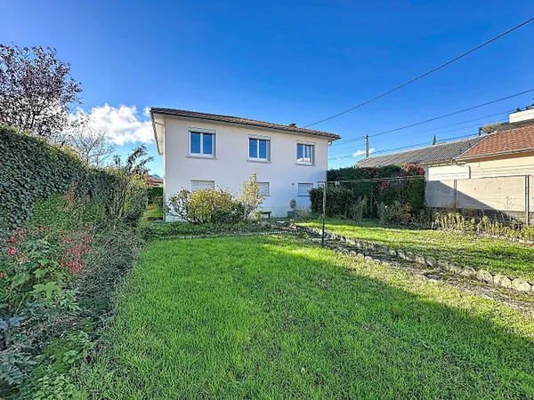 Maison 6 pièces 100 m²