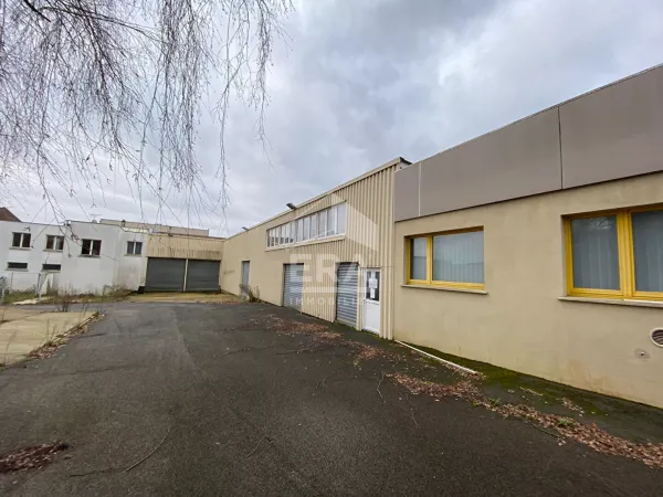 Immeuble 1200 m²