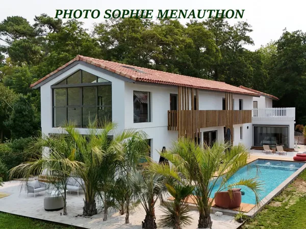 Villa d'architecte 8 pièces 300 m²