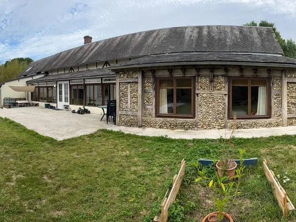 Maison 10 pièces 260 m²