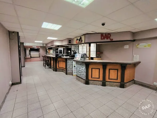 Local commercial 220 m²
