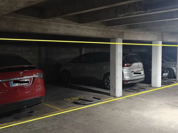 Parking 12 m²