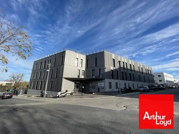 Bureaux 1898 m²