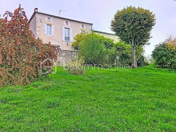 Maison 6 pièces 144 m² 