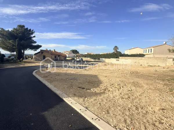 Terrain 234 m² 