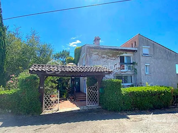Immeuble 25 pièces 359 m² 