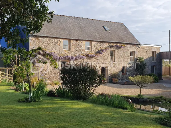 Maison 7 pièces 231 m² 