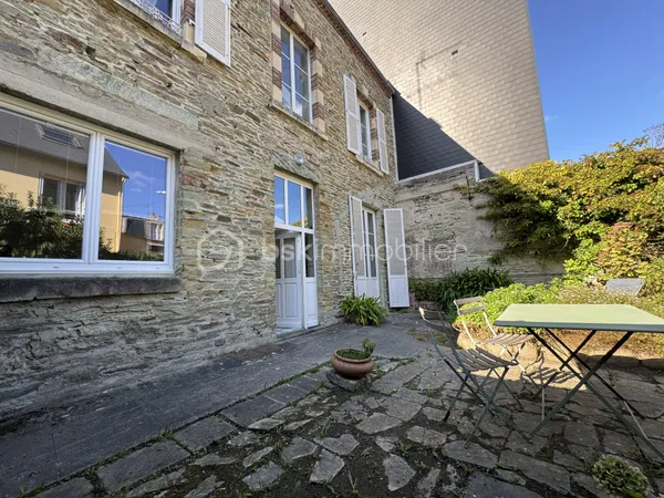 Maison 9 pièces 214 m² 