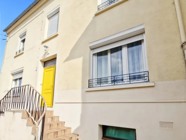 Maison 10 pièces 166 m²