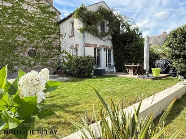 Maison 9 pièces 221 m²