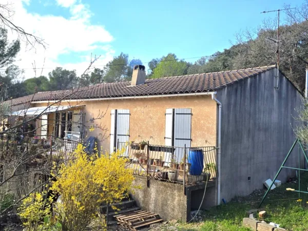 Villa T4 de 98 m2 sur 1455 m2 de terrain