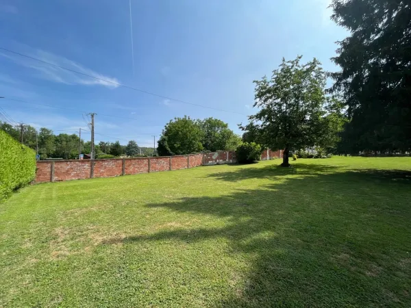 Terrain 682 m²