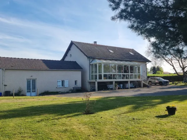 Propriete à vendre 5 pièces Proche de GENELARD (71)