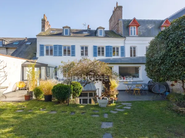 HONFLEUR - DEMEURE BOURGEOISE D'EXCEPTION À FORT POTENTIEL - 389 m2 - 10 chambres - Terrain 570 m2 -