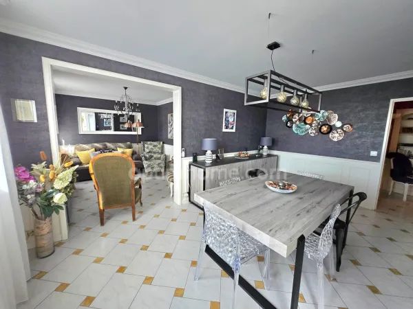 Résidence sécurisée la Coudoulière, appartement T4 rénové 80 m² à vendre à Martigues - proche hôpita