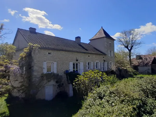 Propriete à vendre 6 pièces BERGANTY (46)