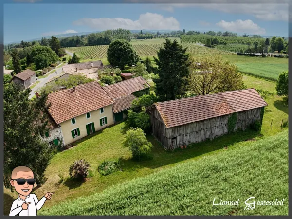 Maison avec dépendances à rénover à vendre 5 pièces 2 chambres à SAINT PIERRE D'EYRAUD en Dordogne (