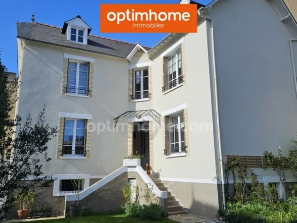 Maison de caractère rénovée - Hyper centre Redon - Port, au calme, 163 m²