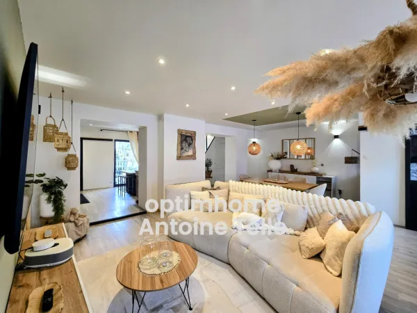 Magnifique maison semi-individuelle de 3 chambres avec jardin verdoyant - Votre coup de coeur !