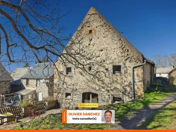 Maison de caractère exploitée en gîte - Cadre naturel exceptionnel SAINT BONNET PRES ORCIVAL (63)