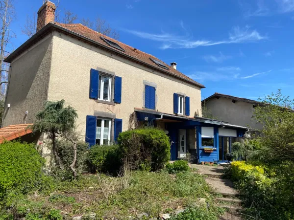 Maison 174 m² au sol, 7 pièces + dépendance de 120 m² aménageable en habitation